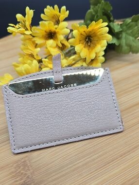 Marc Jacobs | Pale Mauve | Leather | Card Holder with Gold Accent | Dust Cover